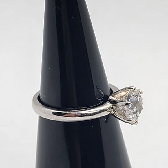 Sterling Silver Cubic Zirconia Solitaire Ring (4.75) - Picture 3 of 7